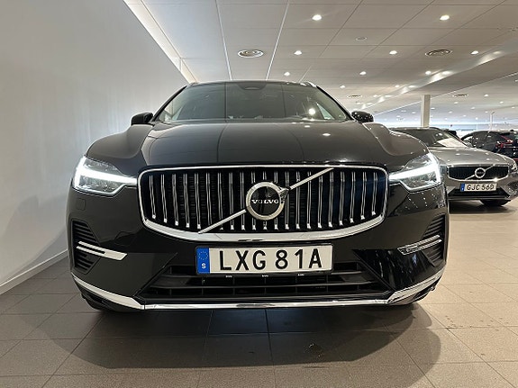Volvo XC60 2 of 18