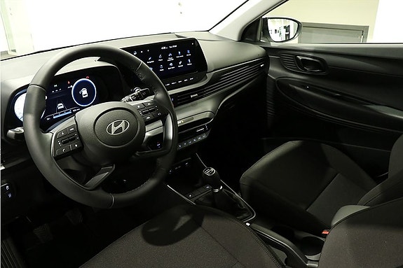 Hyundai i20 8 of 17