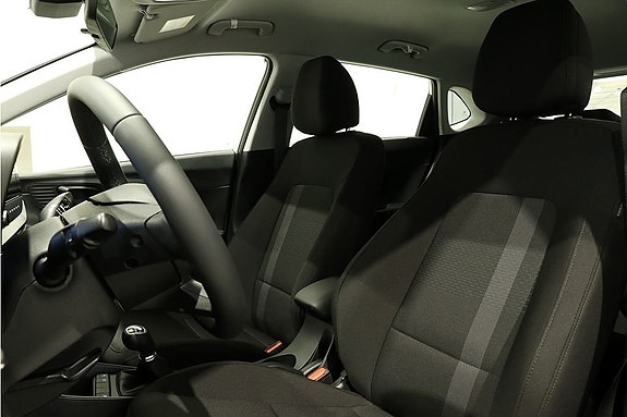 Hyundai i20 7 of 17