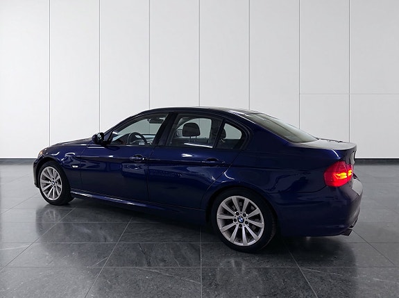 BMW 318d 6 of 18