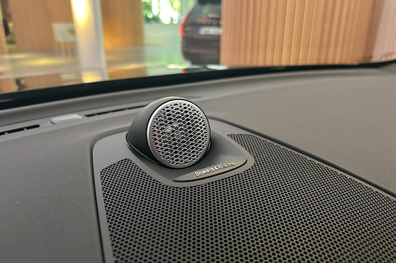 Volvo XC60 24 of 27