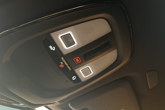 Volvo XC60 18 of 27