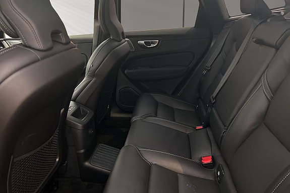Volvo XC60 7 of 27