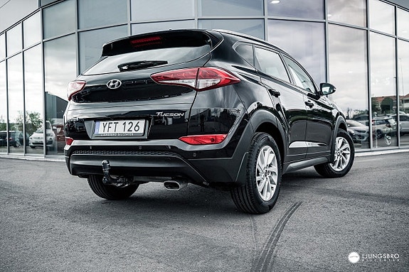 Hyundai Tucson 2 of 10