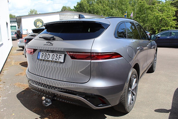 Jaguar F-PACE 4 of 12