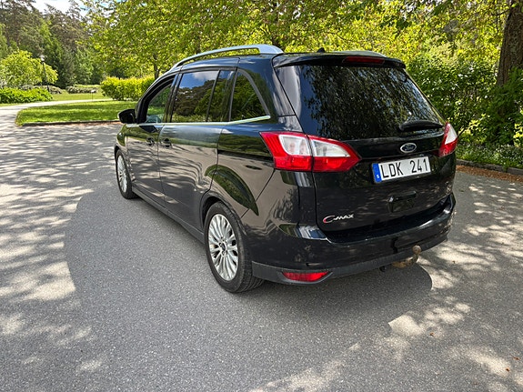 Ford Grand C-MAX 2 of 5