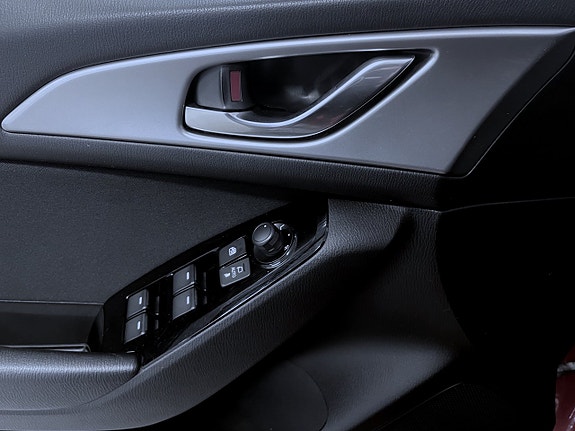 Mazda 3 7 of 15