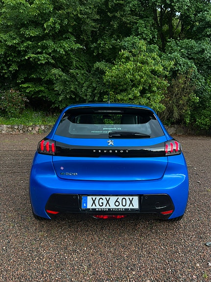 Peugeot e-208 5 of 5