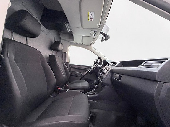 Volkswagen Caddy Maxi 16 of 24