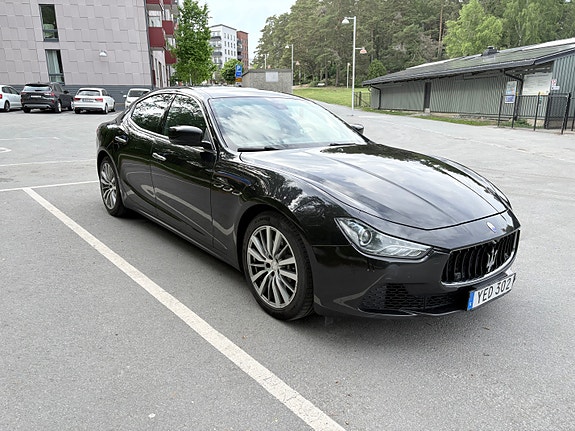 Maserati Ghibli 2 of 5