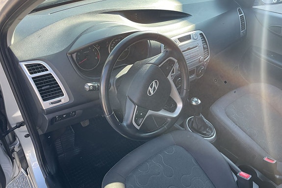 Hyundai i20 7 of 11