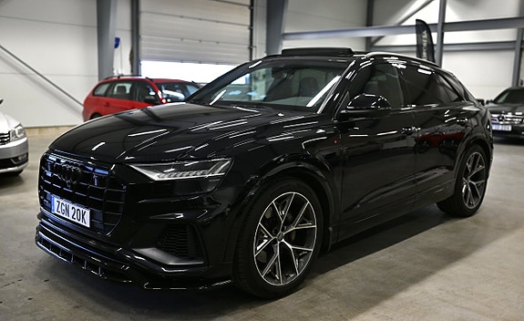 Audi Q8 4 of 5