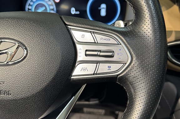 Hyundai Santa Fe 15 of 17