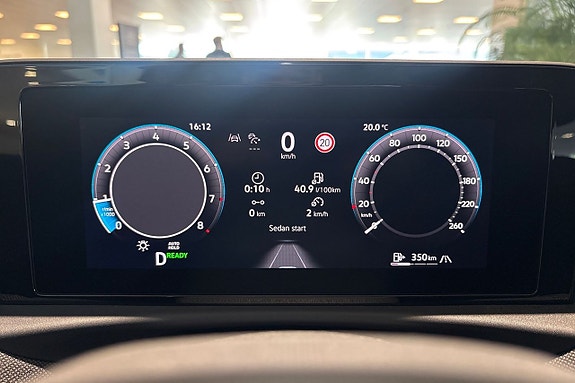 Volkswagen T-Roc 12 of 22