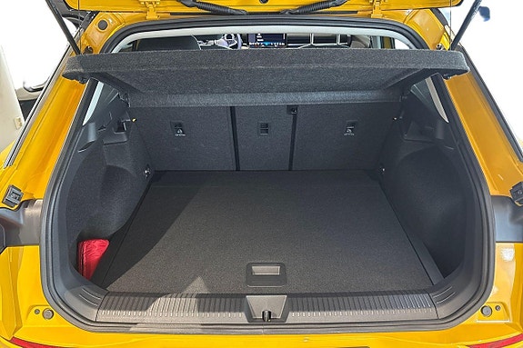 Volkswagen T-Roc 21 of 22