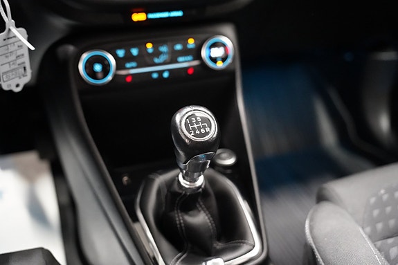 Ford Fiesta 13 of 19