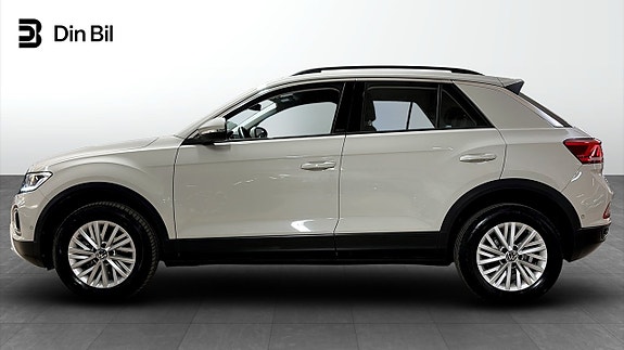 Volkswagen T-Roc 2 of 5