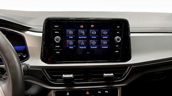 Volkswagen T-Roc 9 of 12