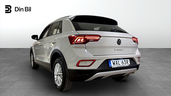 Volkswagen T-Roc 3 of 5