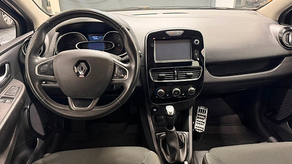 Renault Clio 7 of 14