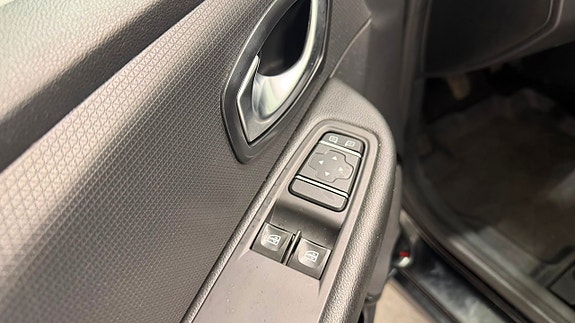 Renault Clio 13 of 14