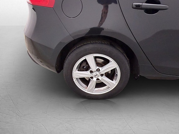 Volvo V40 27 of 30