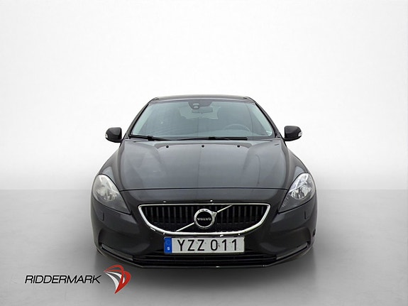 Volvo V40 2 of 30