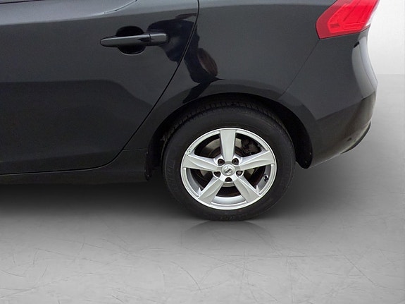 Volvo V40 30 of 30
