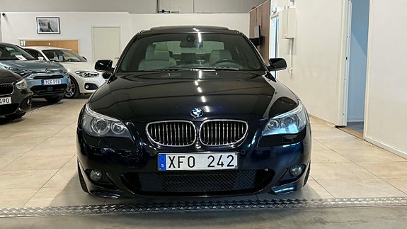 BMW 550i 2 of 5