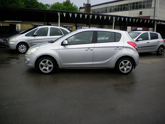 Hyundai i20 4 of 5