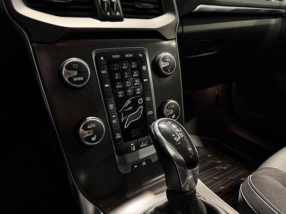 Volvo V40 26 of 30