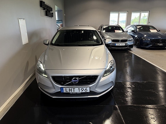 Volvo V40 5 of 5