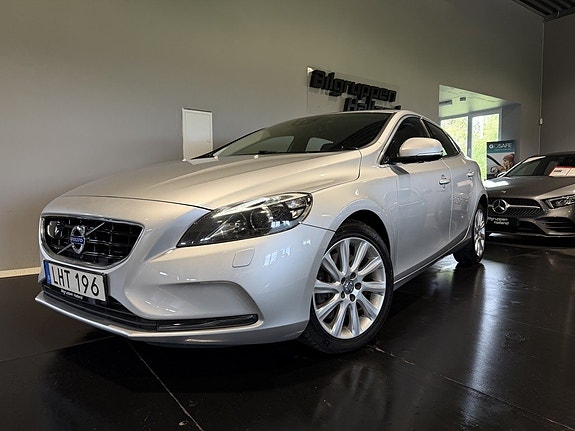 Volvo V40 10 of 30