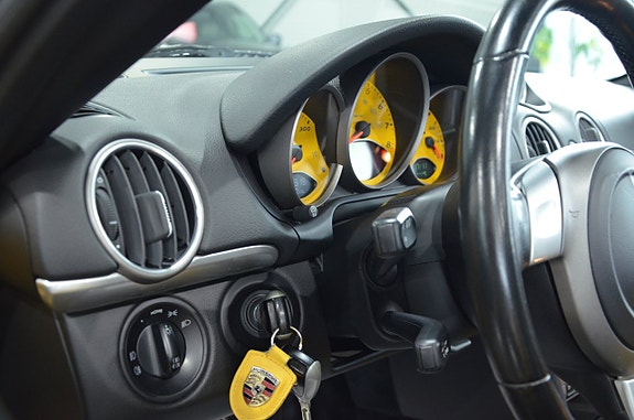 Porsche Boxster S 10 of 26