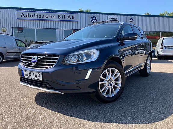 Volvo XC60 2 of 5