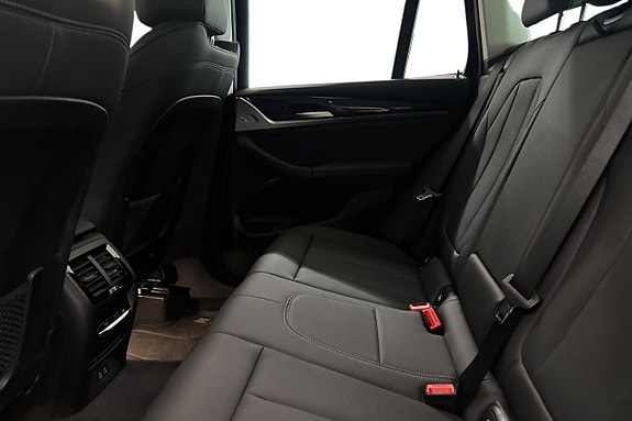 BMW X3 11 of 18