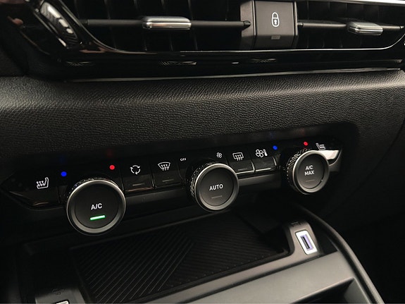 Citroen C4 24 of 30