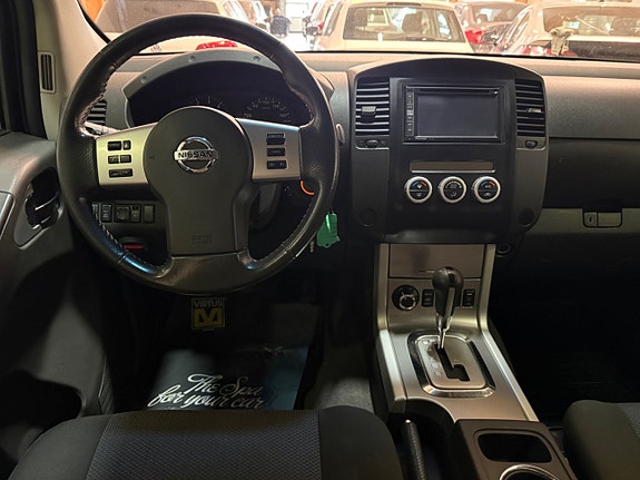 Nissan Navara 10 of 20