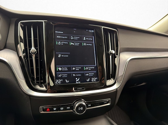 Volvo V60 Cross Country 17 of 30