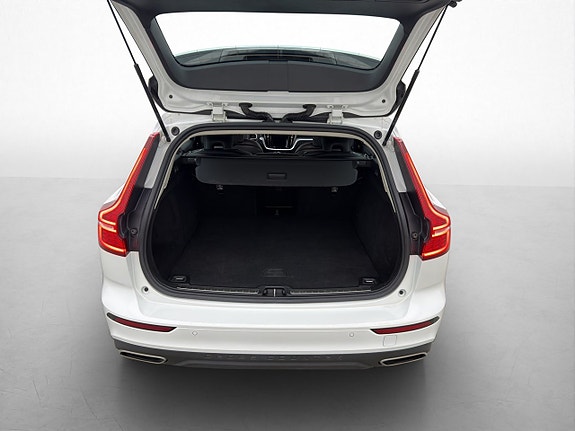 Volvo V60 Cross Country 28 of 30
