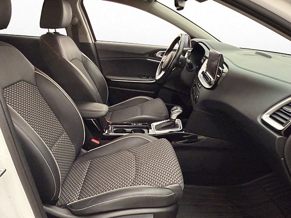 Kia XCeed 24 of 30