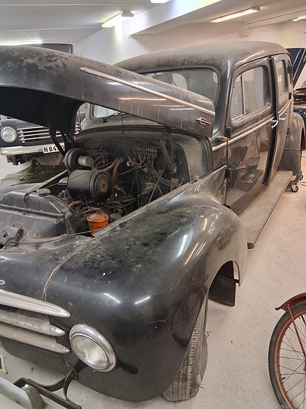 Volvo PV 3 of 4
