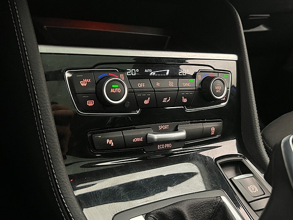 BMW 225xe 25 of 30