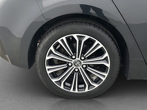 Toyota Corolla 28 of 29