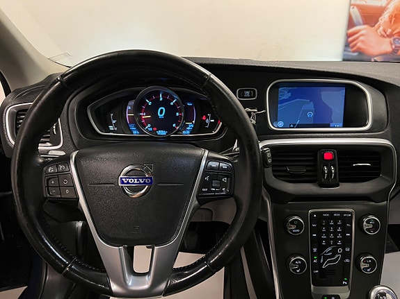 Volvo V40 21 of 27