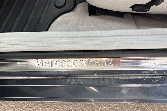 Mercedes-Benz CLS350 17 of 18