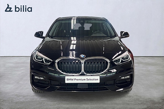 BMW 118i 5 of 5