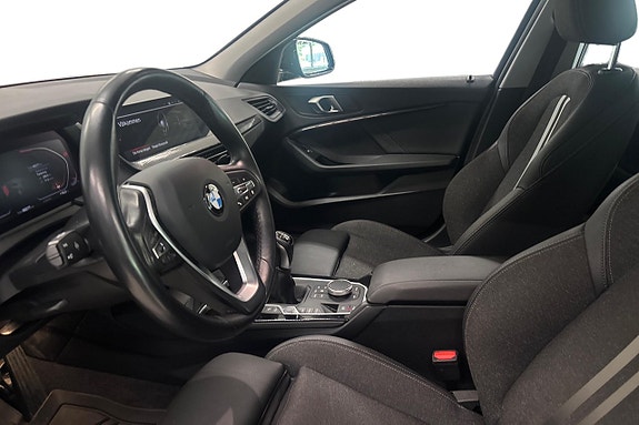 BMW 118i 12 of 17