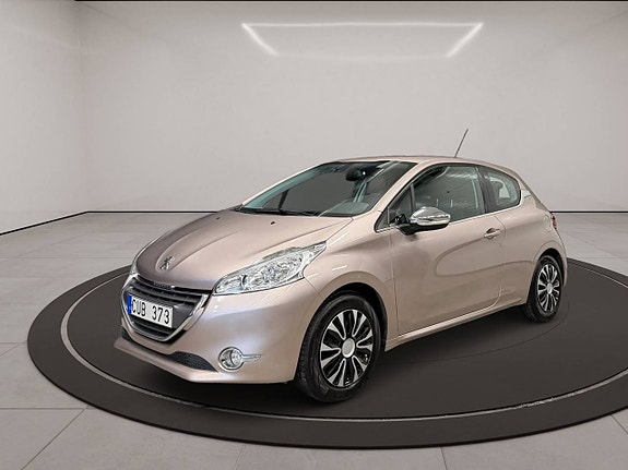 Peugeot 208 3 of 25
