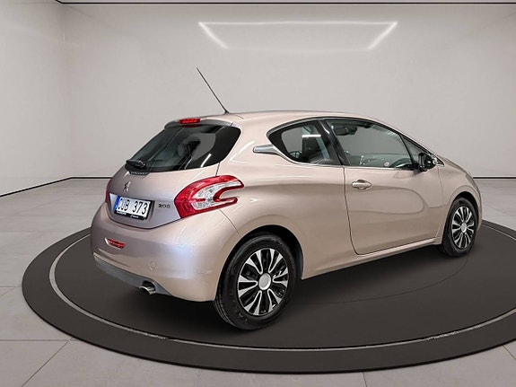 Peugeot 208 9 of 25